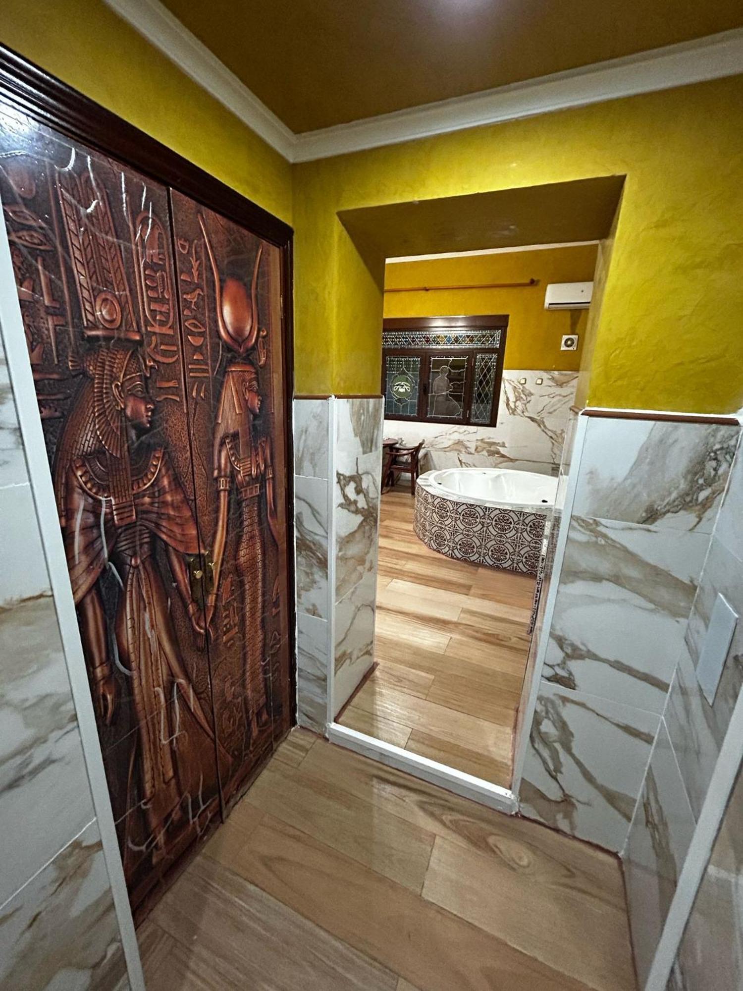 Hostal Avenida Andalucia - Solo Adultos Seville Exterior photo